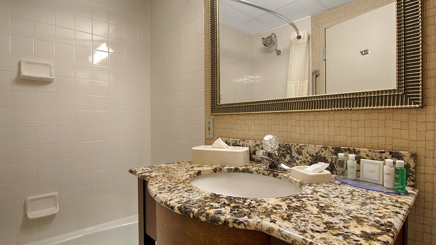 Muddy Moose — Bathroom
