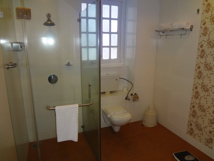 Mumbai House — Bathroom