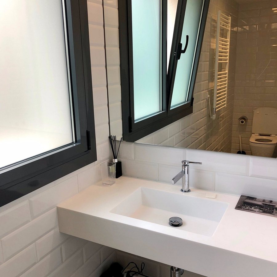 Murmuri Residence Mercader Barcelona Catalonia — Bathroom