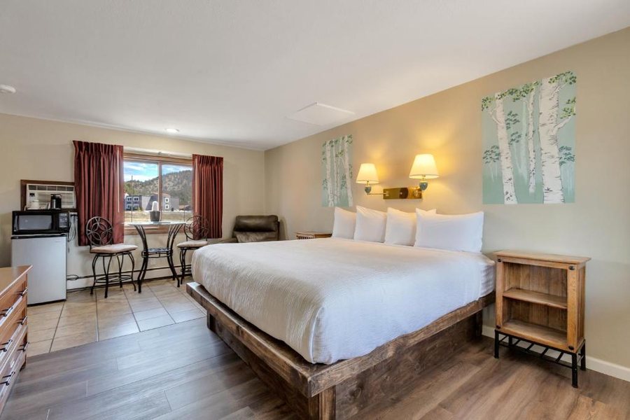 Murphy s Resort at Estes Park — Guest room