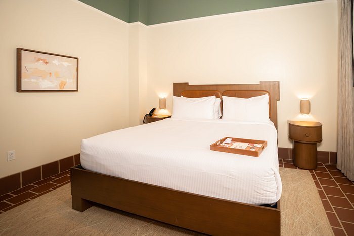 Murrieta Hot Springs Resort — Guest room