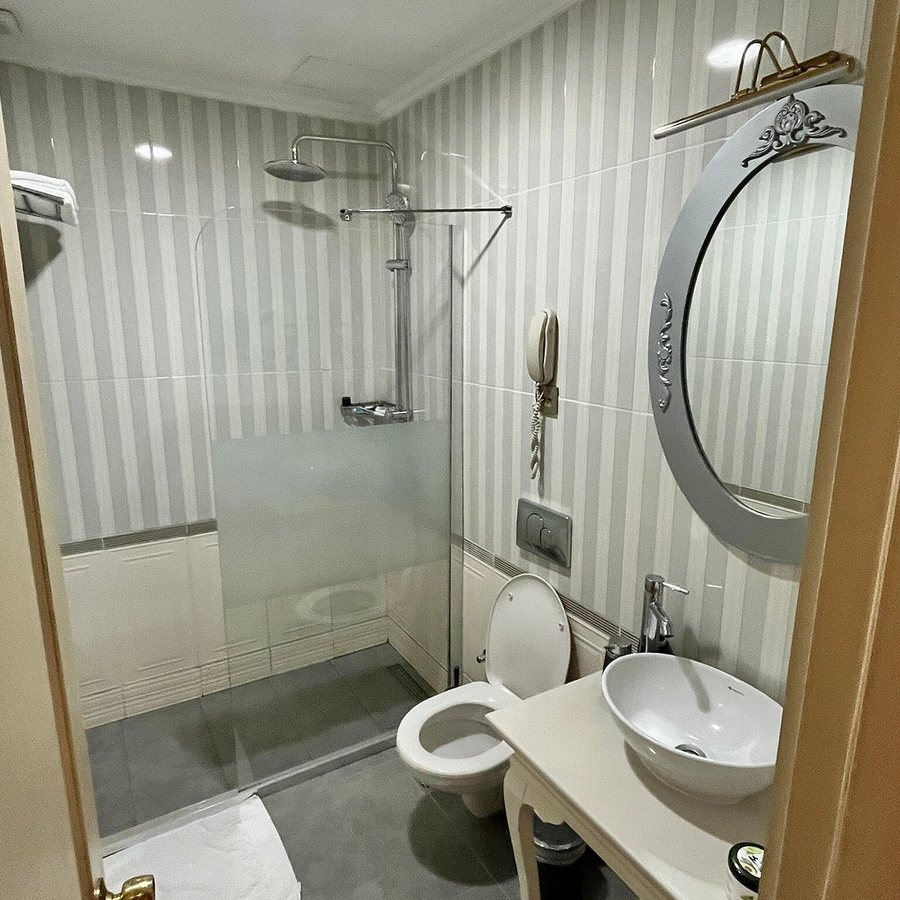 Muyan Suites Istanbul — Bathroom