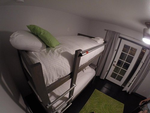 My Hawaii Hostel — Guest room