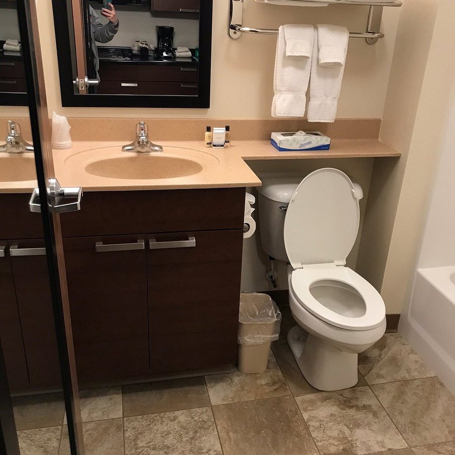 My Place Hotel Davenport Quad Cities IA — Bathroom