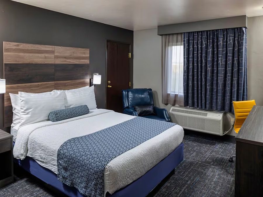 My Place Hotel Green Bay WI — Guest room