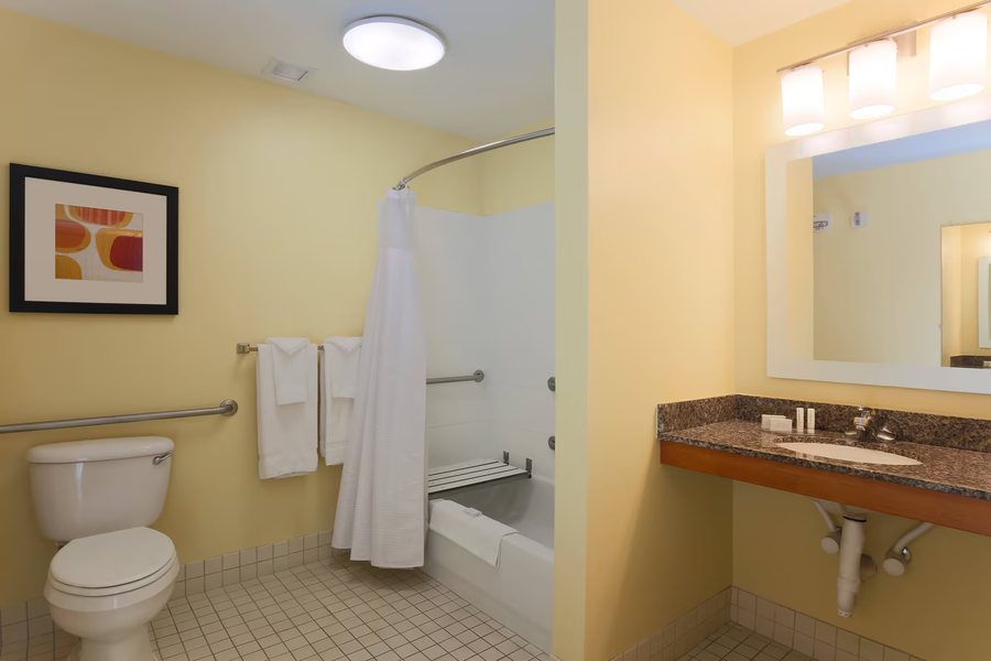 My Place Hotel Lubbock TX — Bathroom