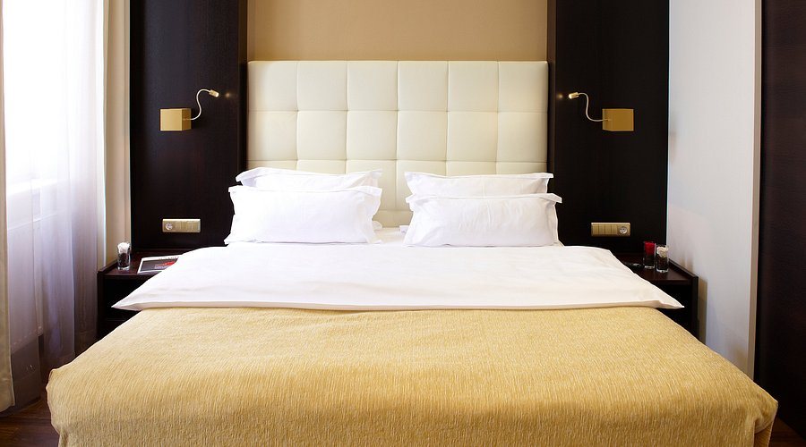 MyPlace Riverside — Guest room
