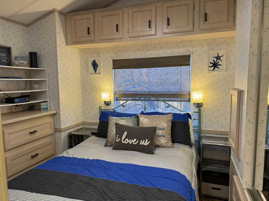 Myrtle Beach Travel Park — Guest room