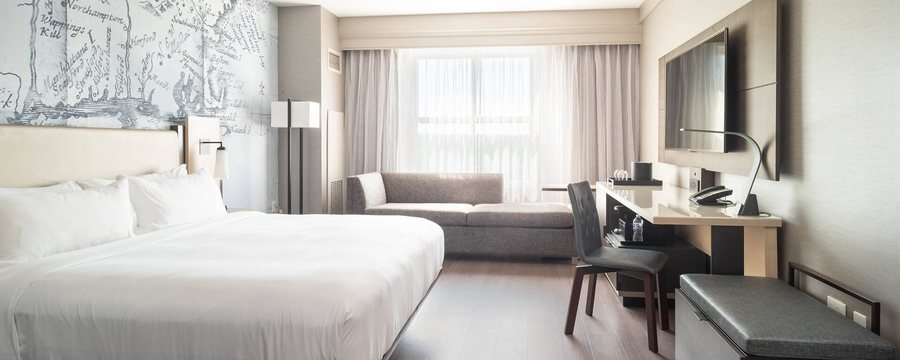 Mystic Marriott Hotel Spa — Guest room