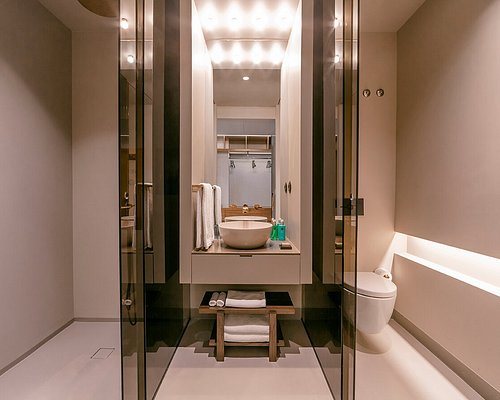 Na Travessa Suites — Bathroom
