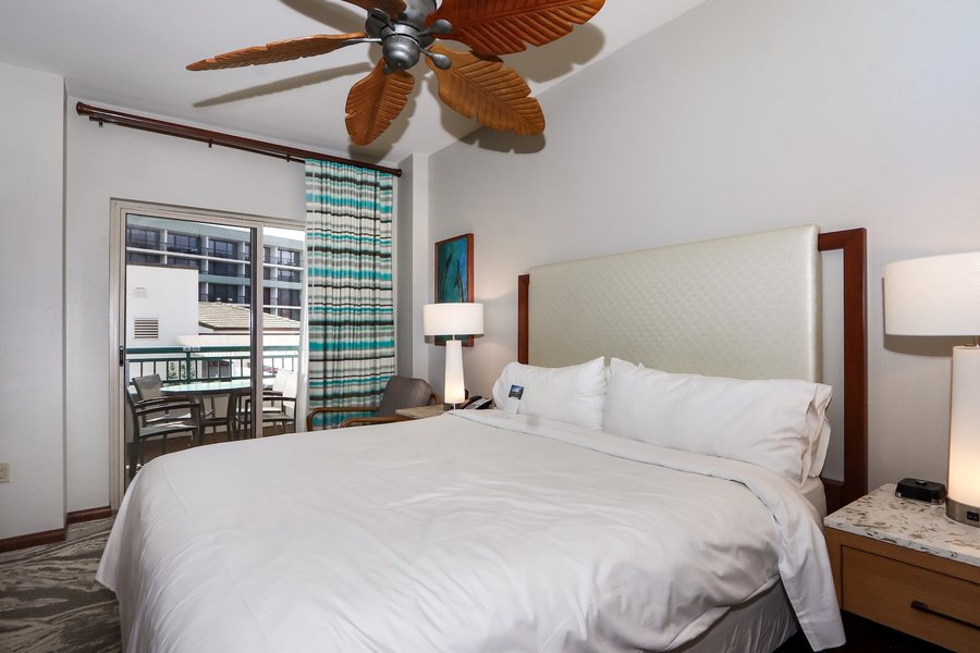 Napili Point Resort — Guest room