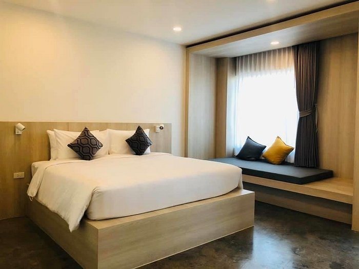 Nappiness Hotel — Guest room