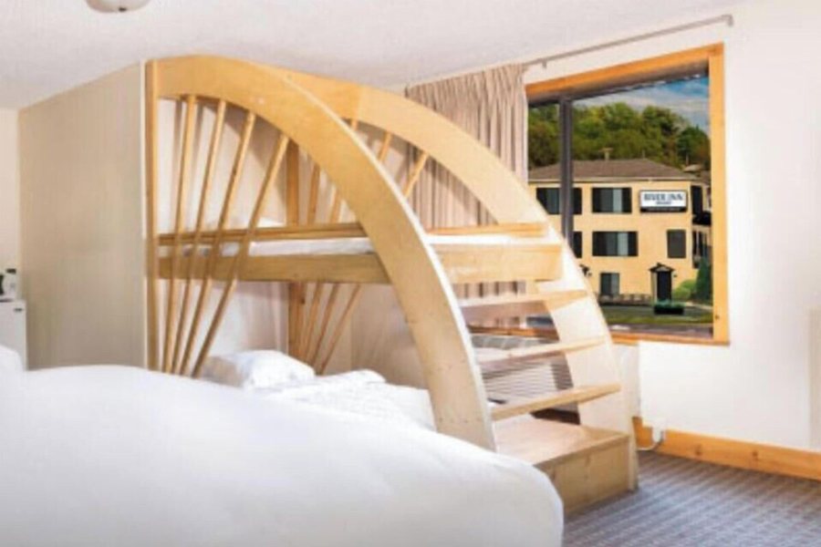 Natura VUE Resort Boathouse — Guest room