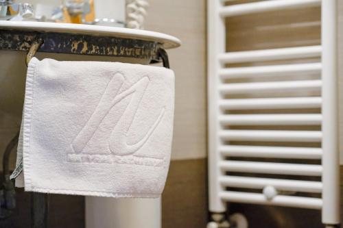 Natyral Razma Resort — Bathroom
