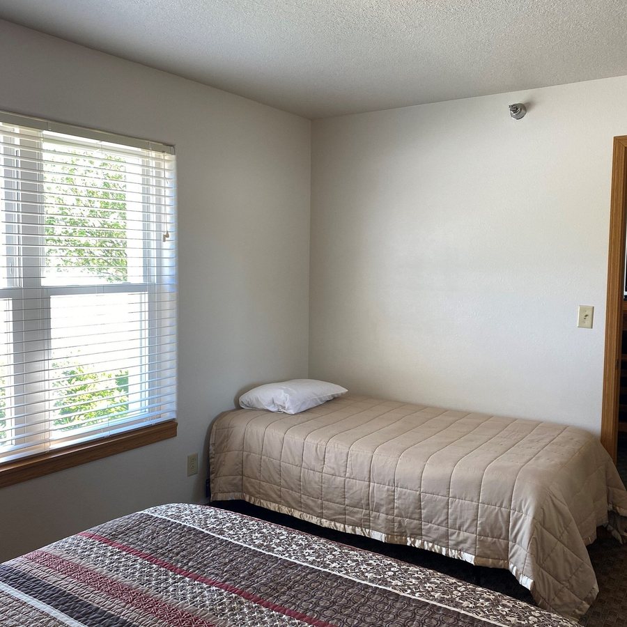 Nauvoo Villas — Guest room
