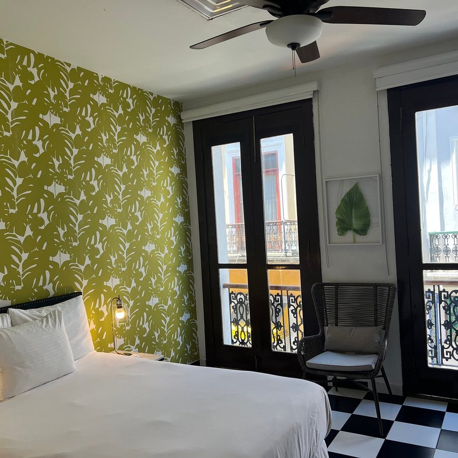 Navona Studios — Guest room