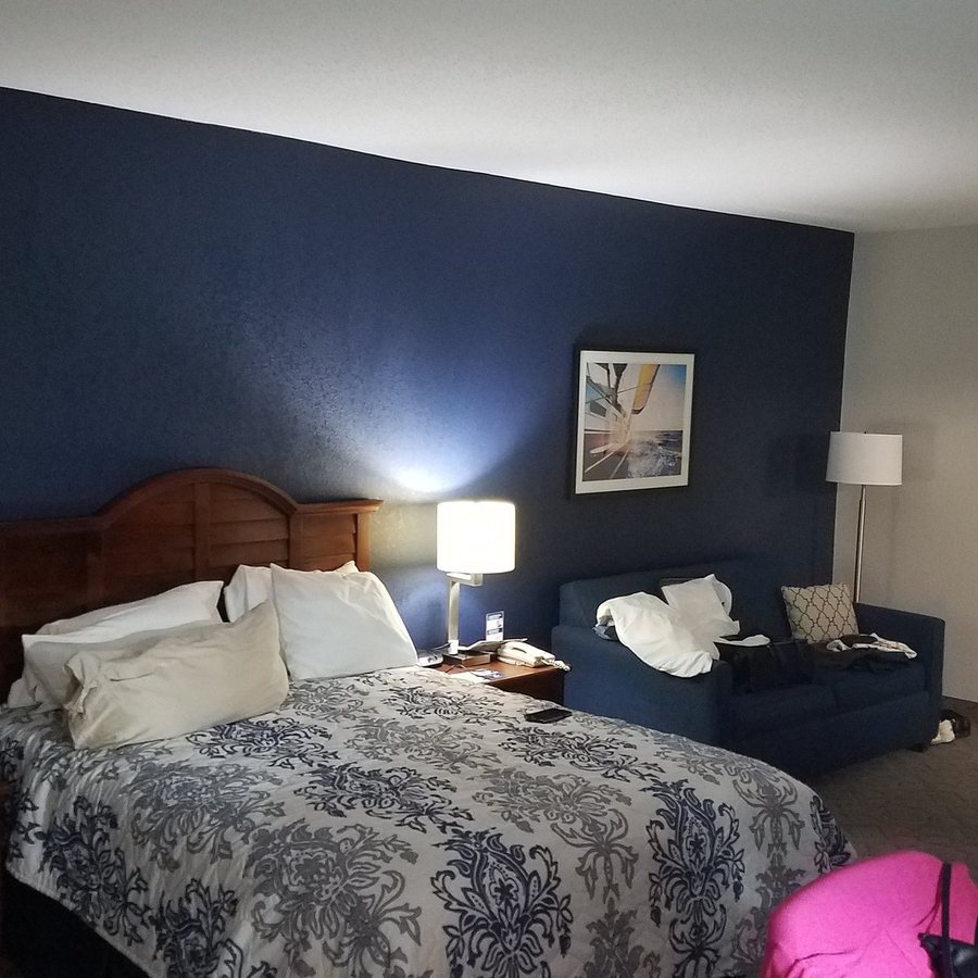 Navy Lodge New London — Guest room