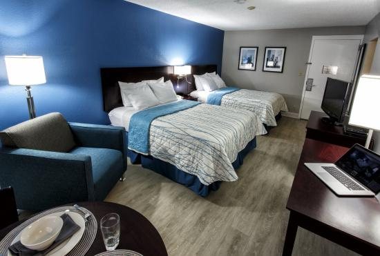 Navy Lodge New York — Guest room