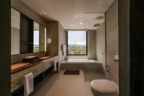 Nawana by Alana — Bathroom
