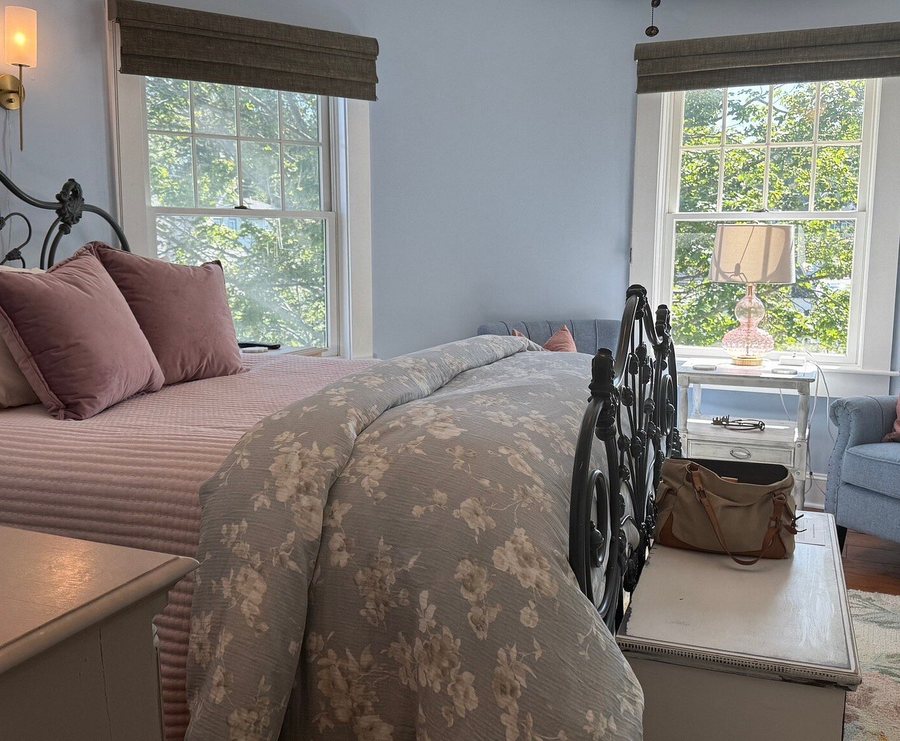 Nellie Littlefield Inn Spa — Guest room