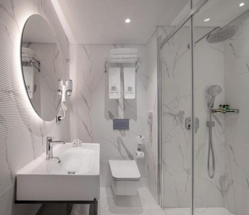 Nena Hotel Istanbul — Bathroom