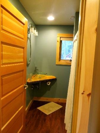 New England Outdoor Center Neoc — Bathroom