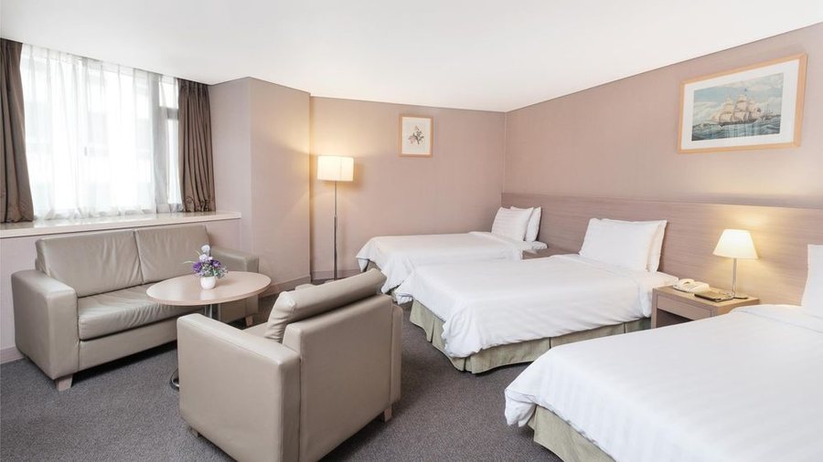 New Seoul Hotel Los Angeles California — Guest room
