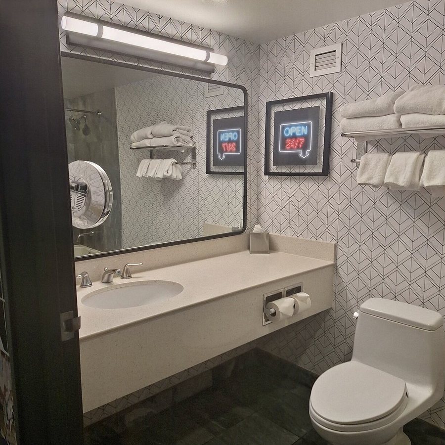 New York New York Hotel Casino Las Vegas Nevada — Bathroom