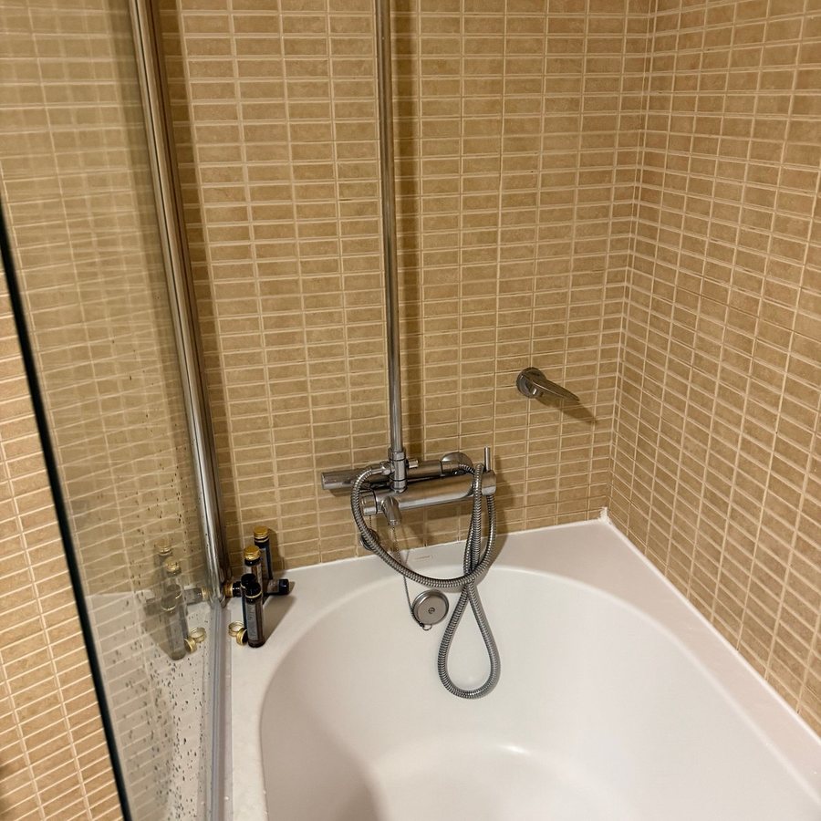 NEYA Lisboa Hotel — Bathroom