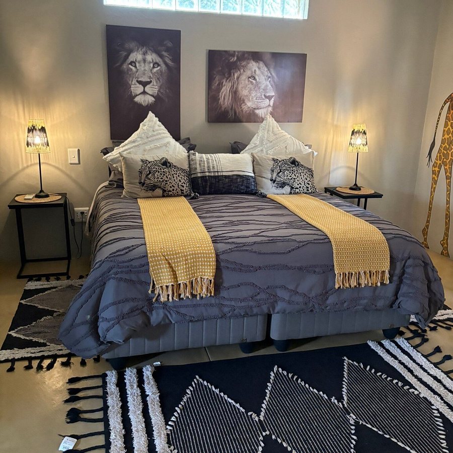 Ngalali Retreat — Guest room