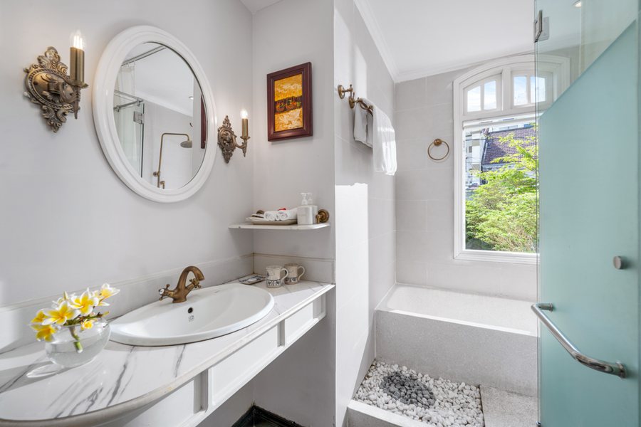 Nghe Garden Resort — Bathroom