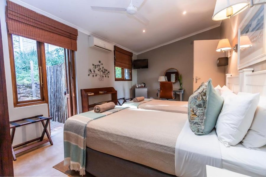 Ngoye Lodge — Guest room