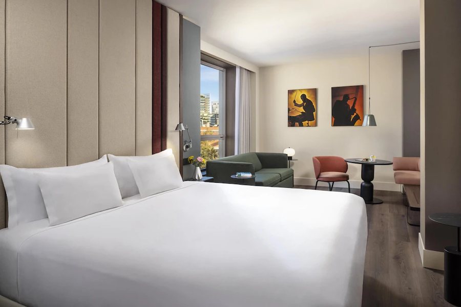 NH Barcelona Diagonal Center Barcelona Catalonia — Guest room
