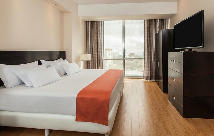 NH Collection Mexico City Santa Fe — Guest room