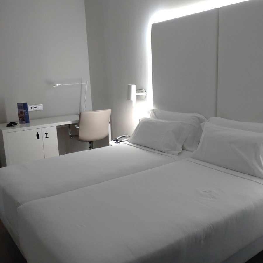 NH Madrid Atocha — Guest room