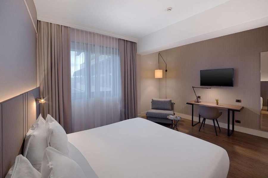 NH Roma Villa Carpegna — Guest room