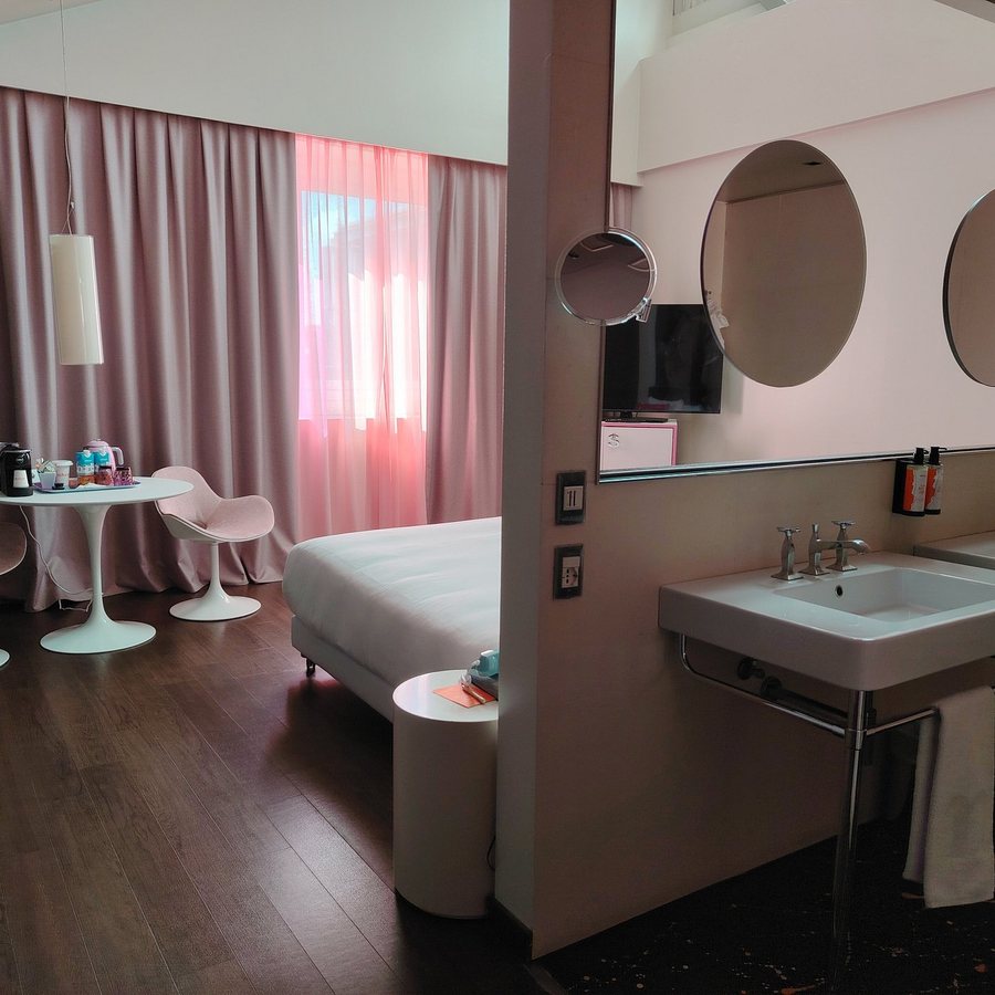 Nhow Milano — Bathroom