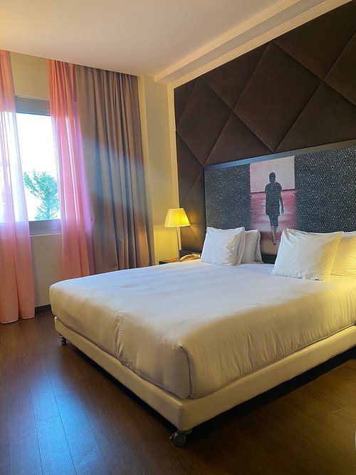 Nhow Milano — Guest room