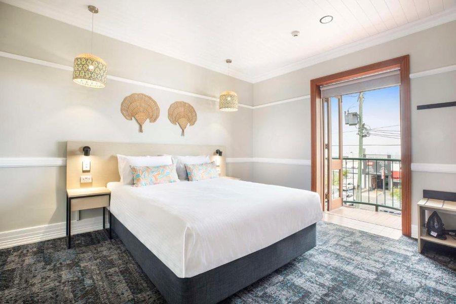 Nightcap At Manly Hotel — Guest room