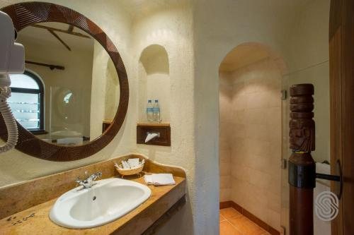 Nimali Serengeti — Bathroom
