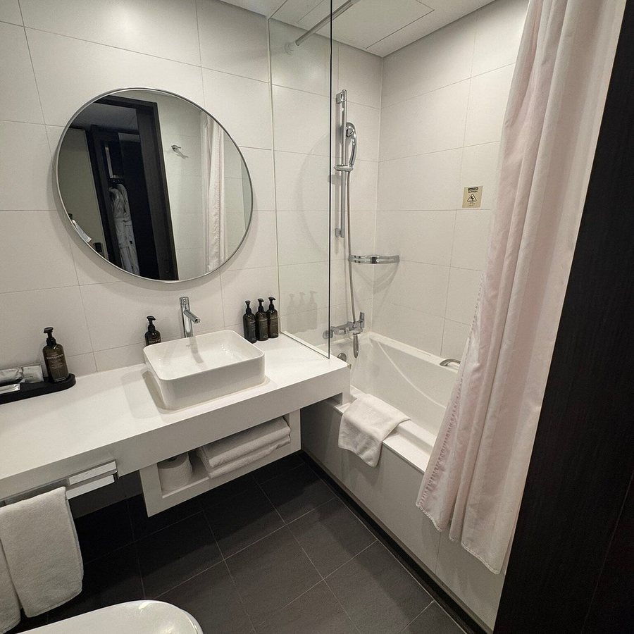 Nine Tree by Parnas Seoul Myeongdong II Seoul — Bathroom