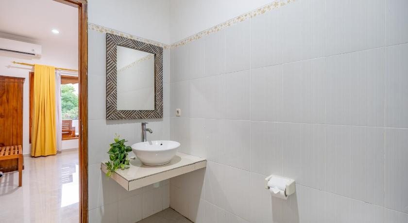 Nirvana bungalow s — Bathroom