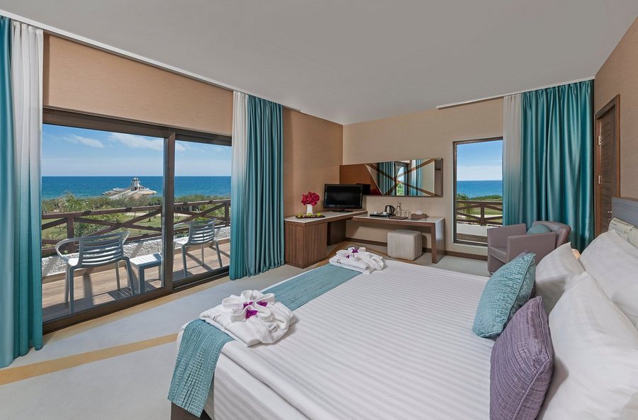 Noah s Ark Deluxe Hotel Spa — Guest room