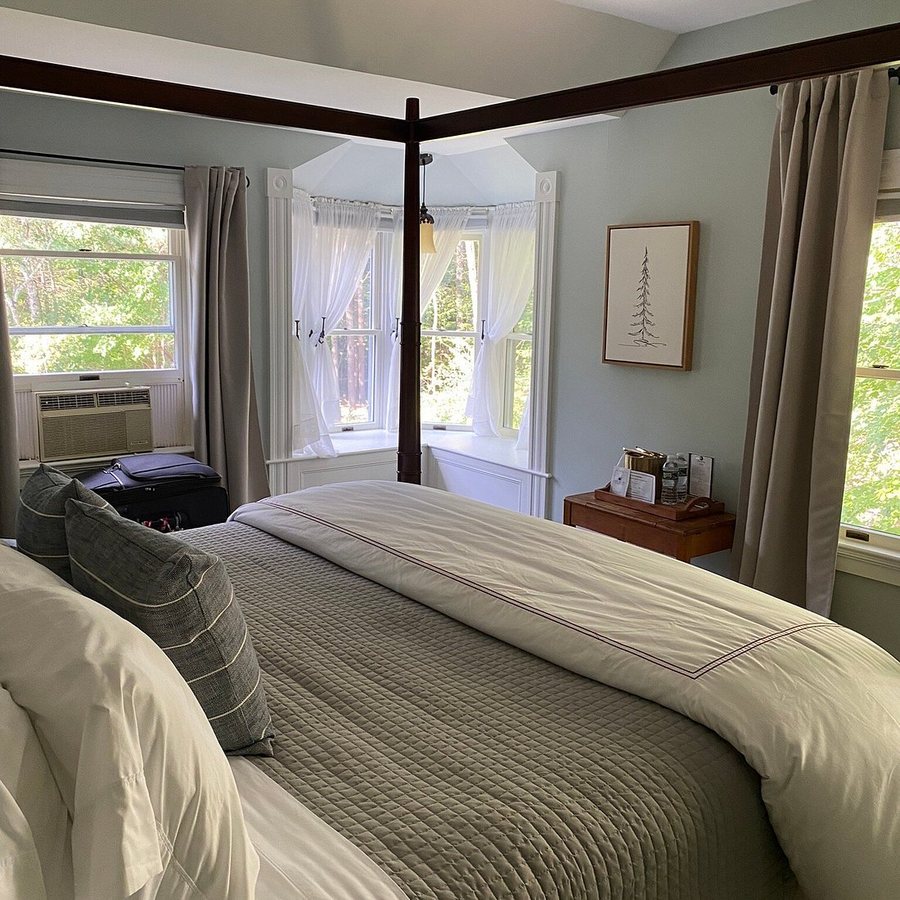 Noble House Inn — Guest room
