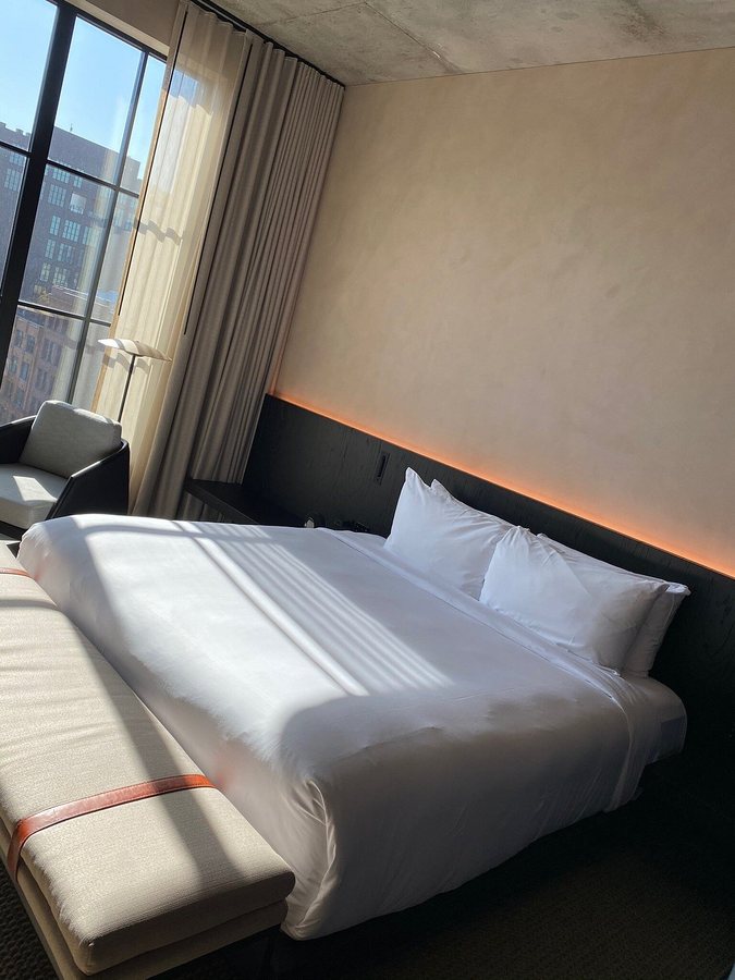 Nobu Hotel Chicago Chicago Illinois — Guest room