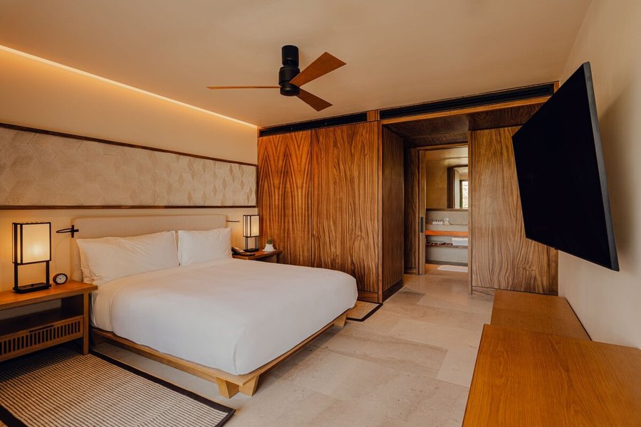 Nobu Hotel Los Cabos — Guest room