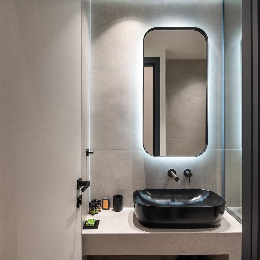 Noma Hotel — Bathroom