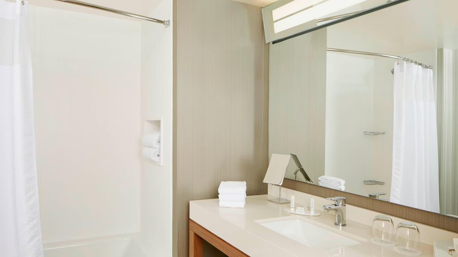 Nordick s Inn — Bathroom