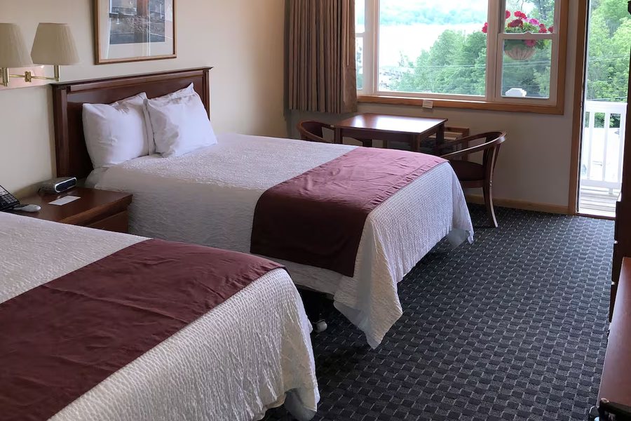 Nordick s Inn — Guest room