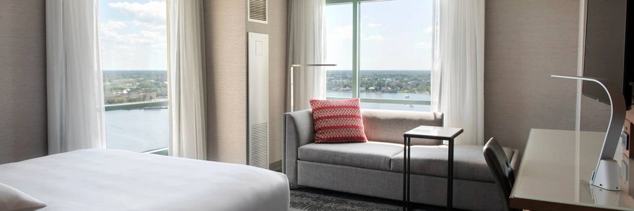 Norfolk Waterside Marriott — Guest room